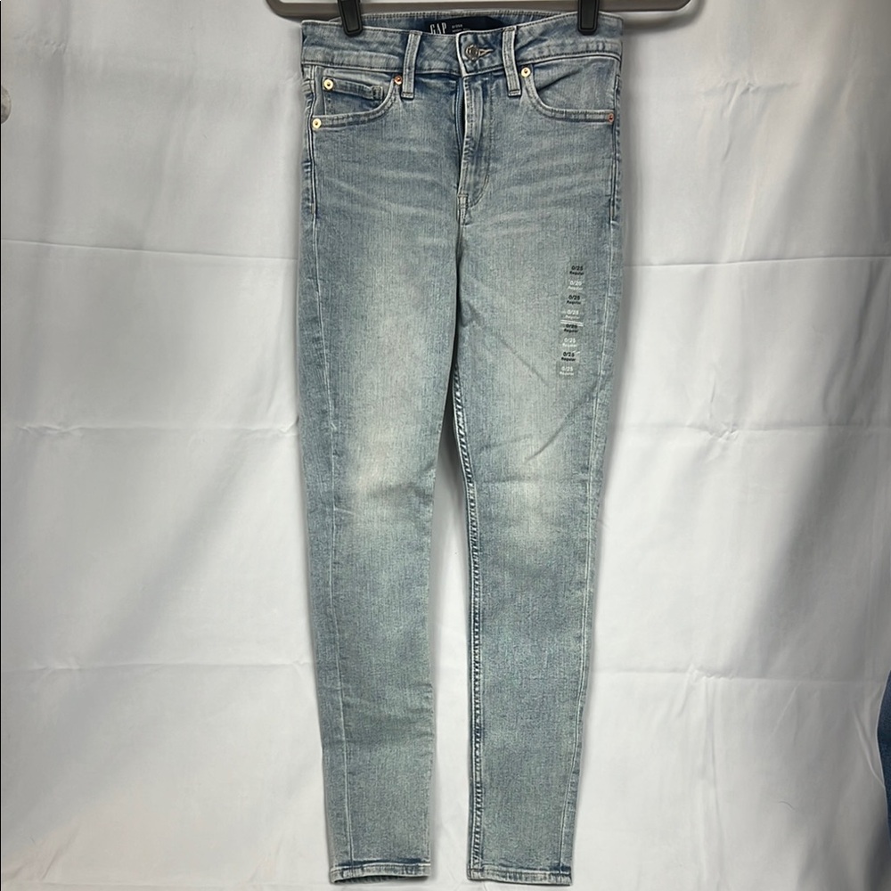 GAP Women’s High Rise Universal Legging/Jeans